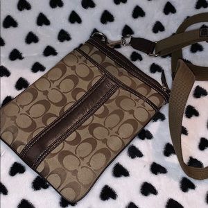 LIKE NEW Coach Crossbody Purse
